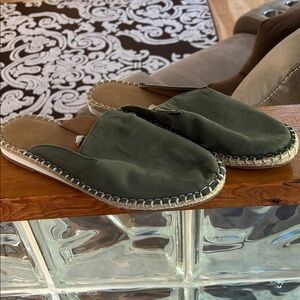 Universal Thread Olive Green Espadrille Mules